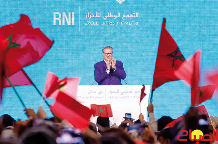 أخنوش: المغرب يدافع عن أرضه ويبنيها أيضا