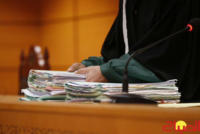 لفت الانتباه لقاض أخل بواجبه