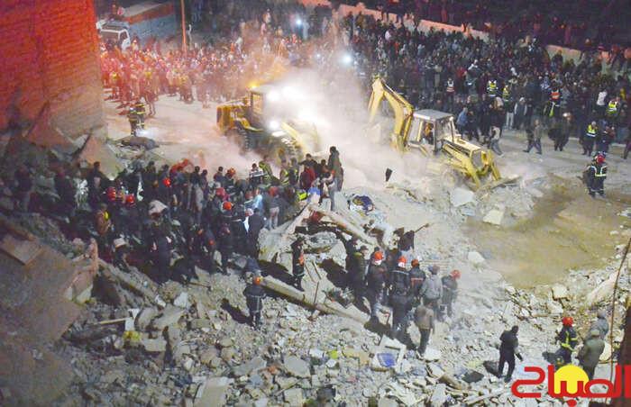 22 قتيلا في انهيار بنايتين بفاس