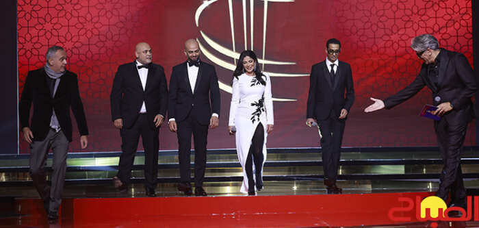 “الست”.. أم كلثوم في قوتها وضعفها