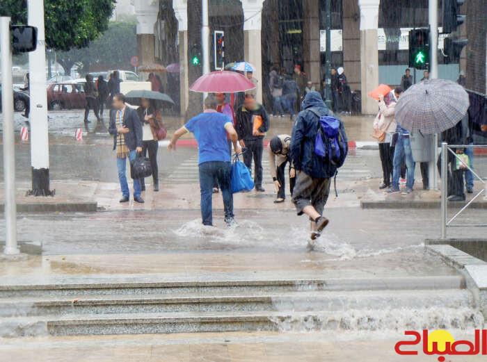 عمال الأقاليم يواجهون الخطر