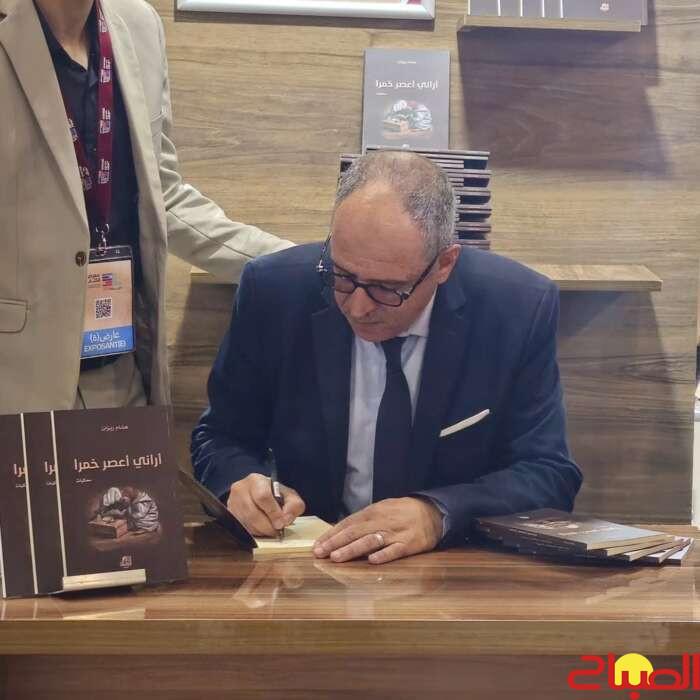 “أراني أعصر خمرا”.. هشام زيزان ومحمد الهواري ينسجان حوارا فنيا لحفظ الذاكرة المغربية